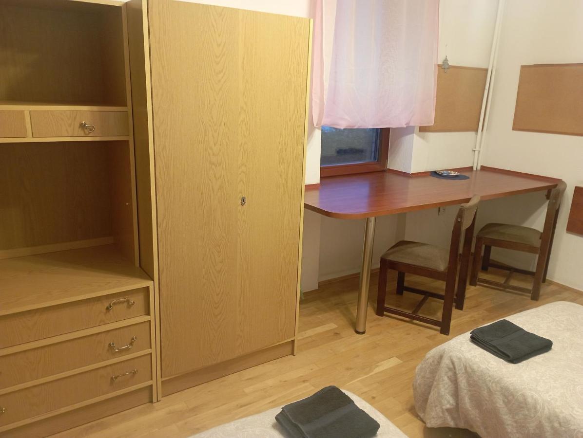מלון ורשה Meier House Wawer מראה חיצוני תמונה
